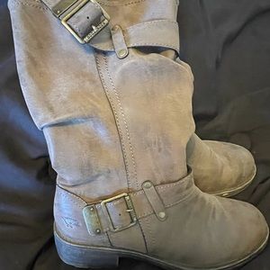 Rocket dog boots 7 1/2 good used condition